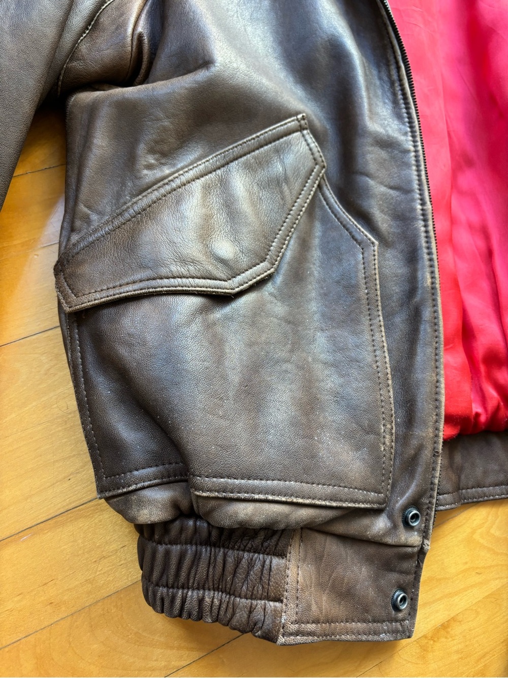 Vintage Men's Brown Leather Bomber Jacket with Red Lining - Picture 4 of 7
